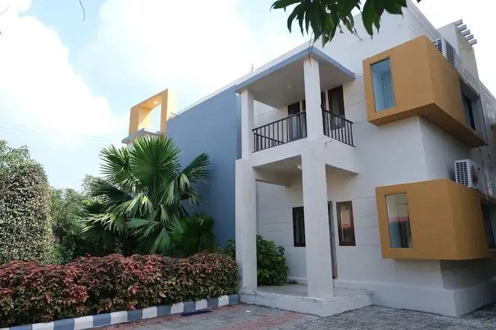 Сазан: Sukh Sagar Gir Resort