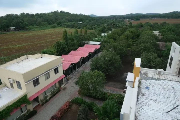 Сазан: Sukh Sagar Gir Resort