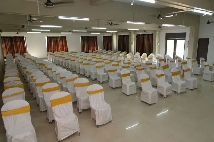 Сазан: Sukh Sagar Gir Resort