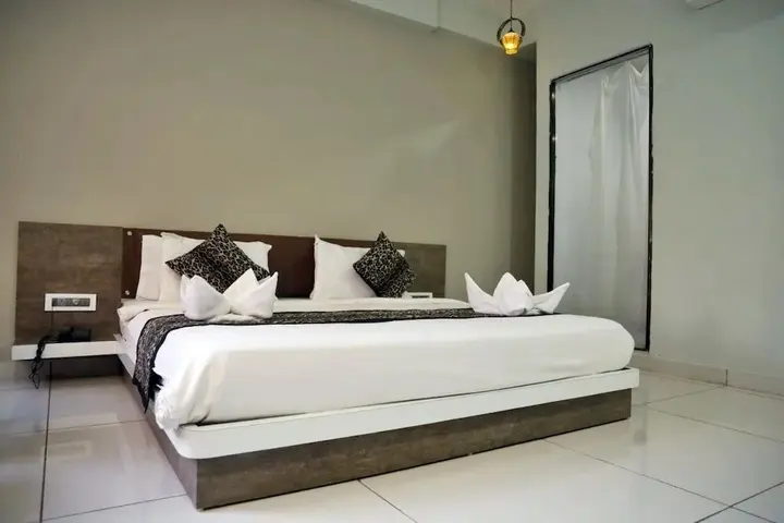 Сазан: Sukh Sagar Gir Resort