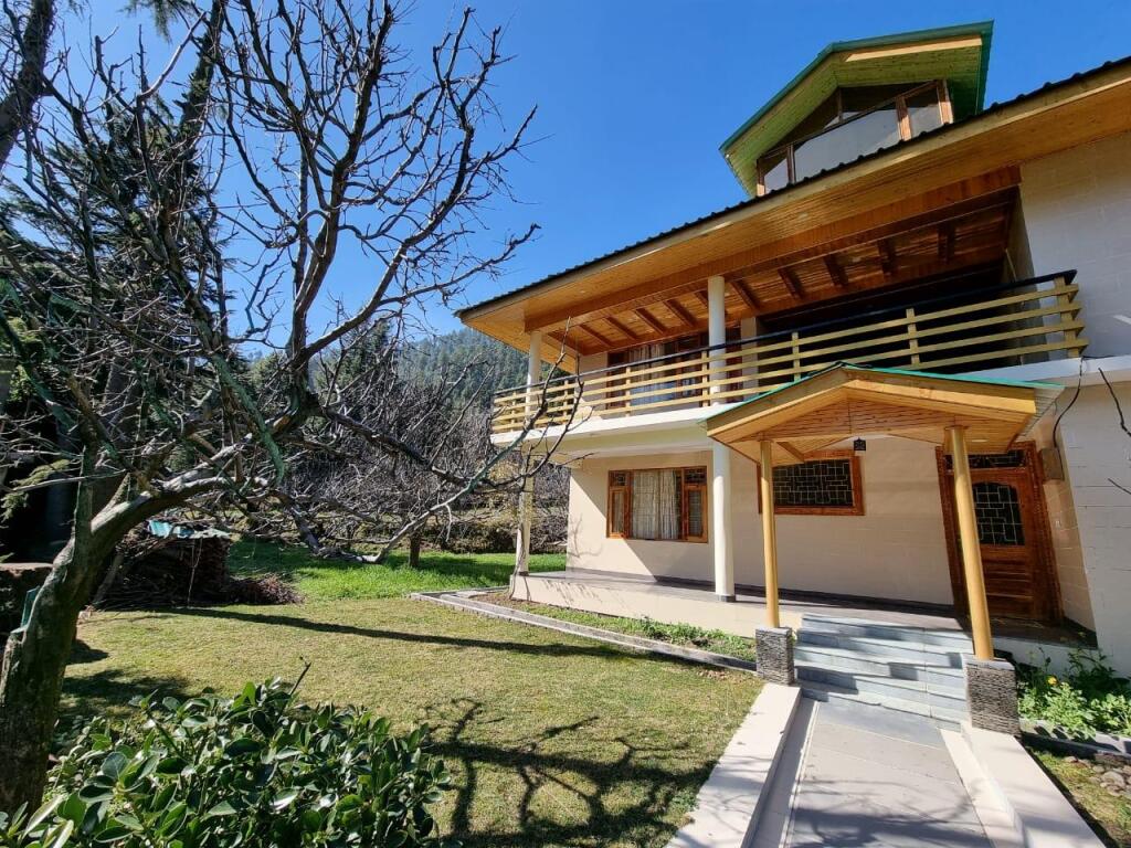 Манали: Snow Peak Homes Manali