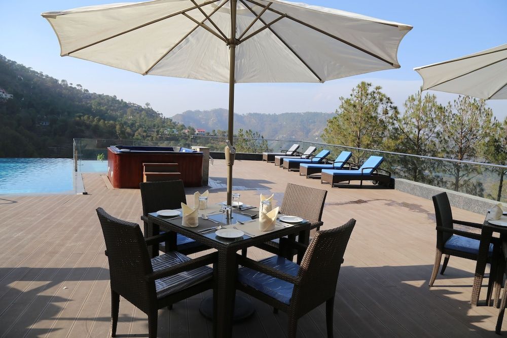 Казаули: Glenview Resort Kasauli; a member of Radisson Individuals