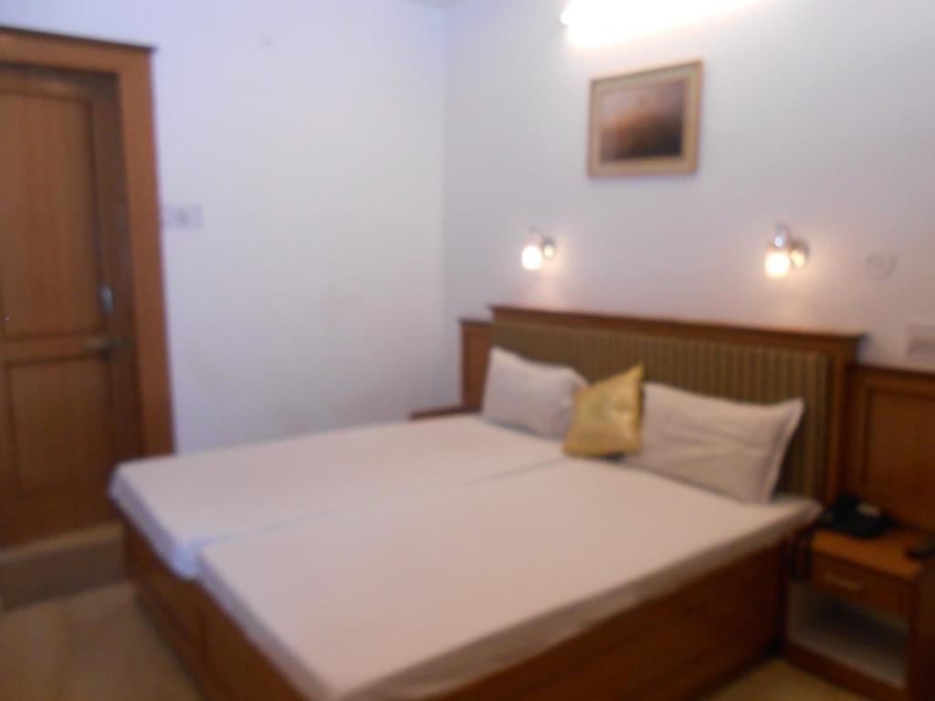 Hotel Kamal ( Nearest to Taj Mahal ) — фото 2
