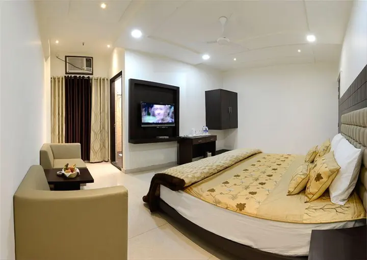 Агра: Hotel Madhushrie