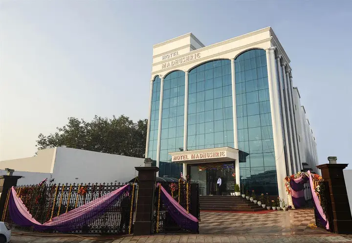 Агра: Hotel Madhushrie