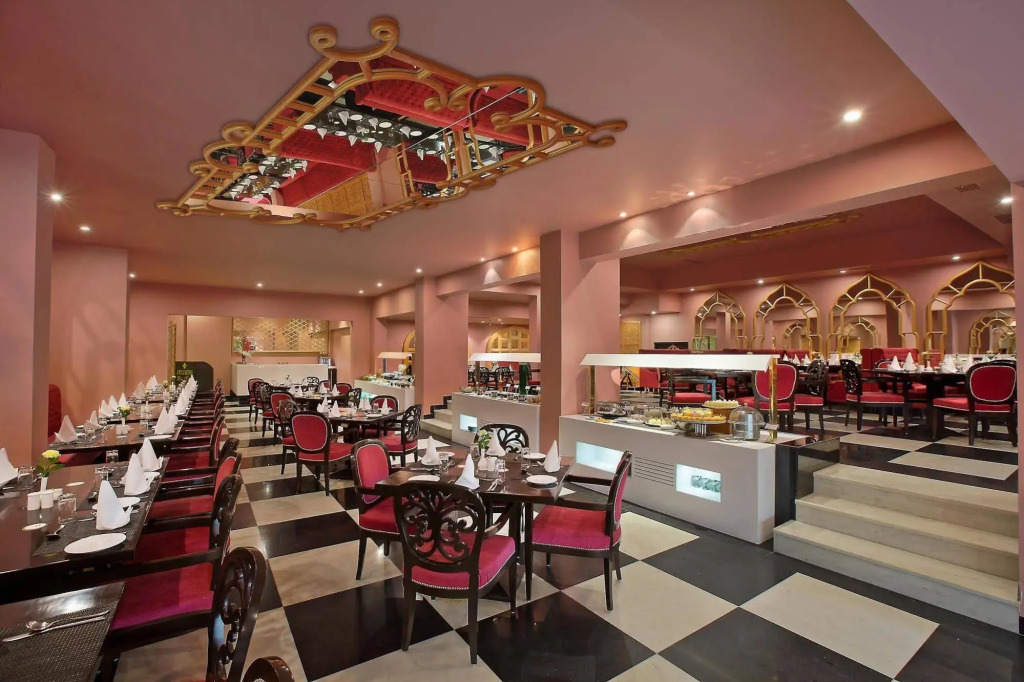 Агра: Hotel Clarks Shiraz