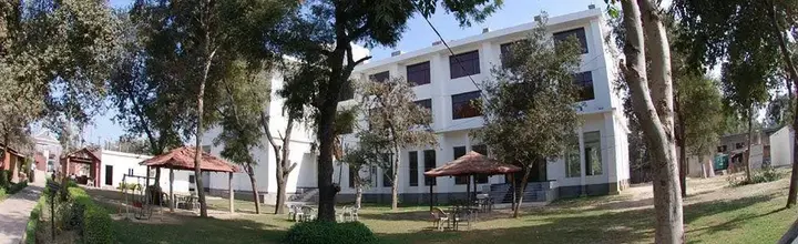 Агра: Madhu Resorts