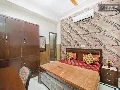 Нью-Дели: West Inn, New Delhi