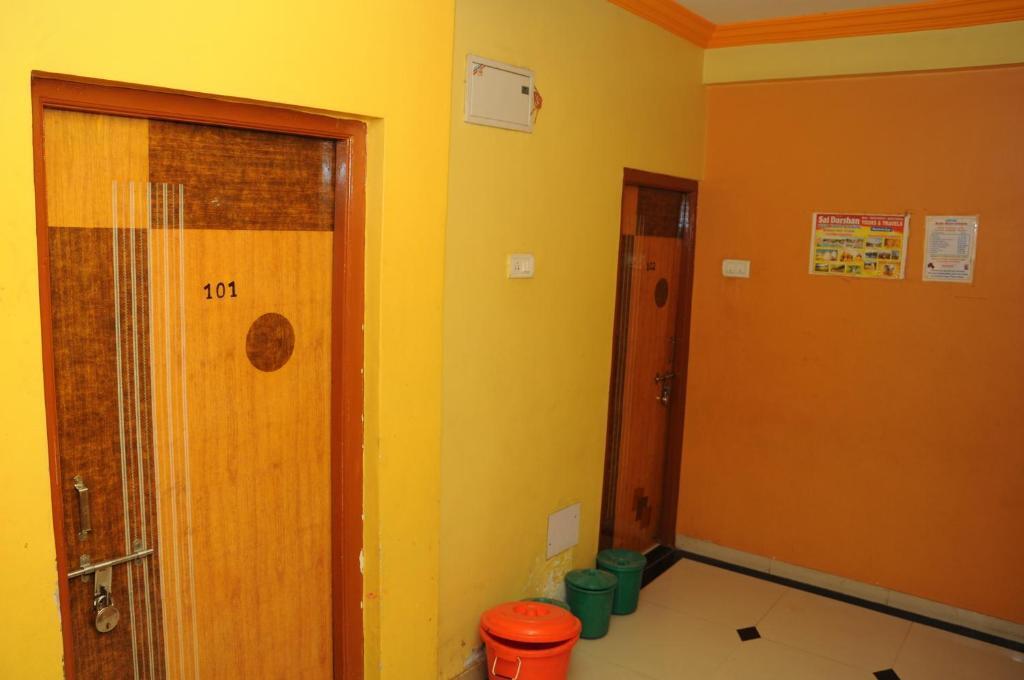 Ширди: Hotel Sai Darshan
