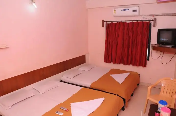 Ширди: Hotel Sai Darshan