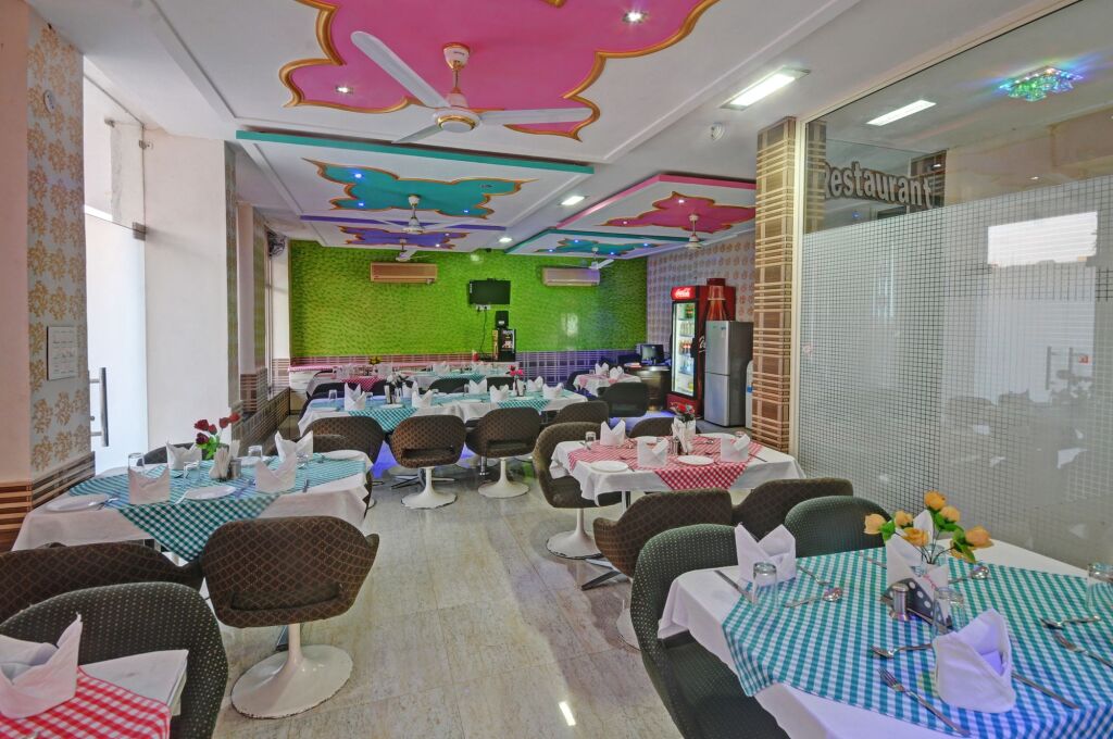Джодхпур: Omni Plaza