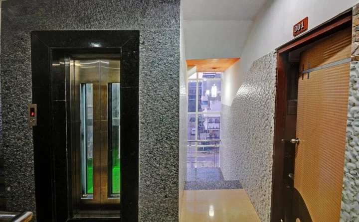Джодхпур: Omni Plaza