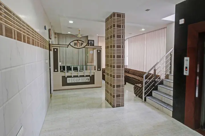 Джодхпур: Omni Plaza
