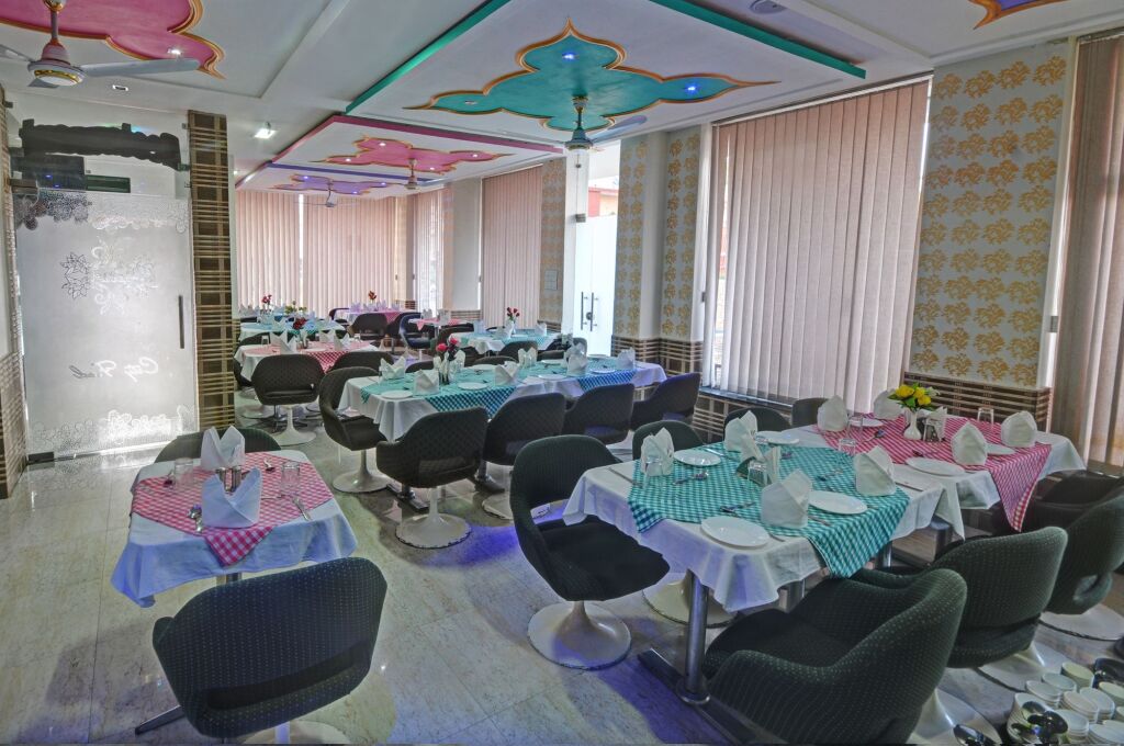 Джодхпур: Omni Plaza