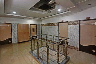 Джодхпур: Omni Plaza