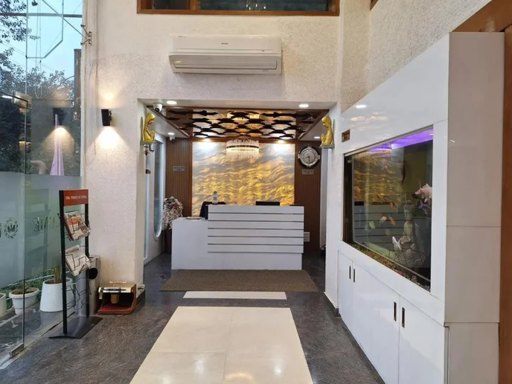 Бхопал: L N Hotels and Resorts