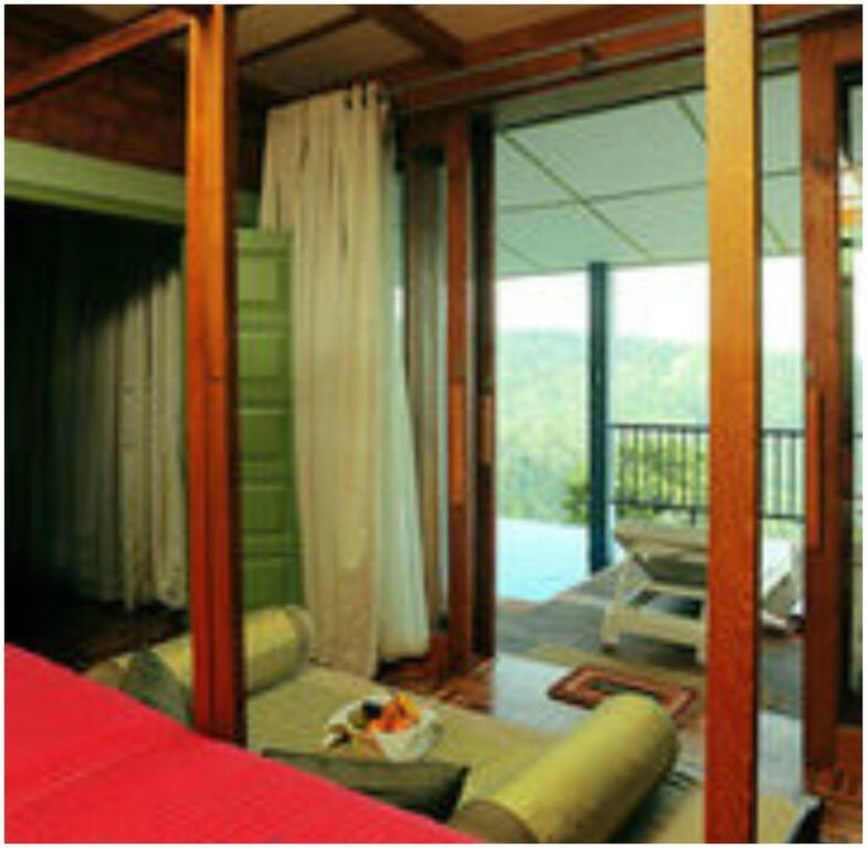 Муннар: Spicetree Munnar