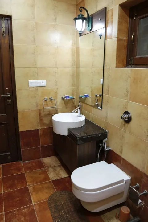 Гора Абу: The Colonial Manek Manor