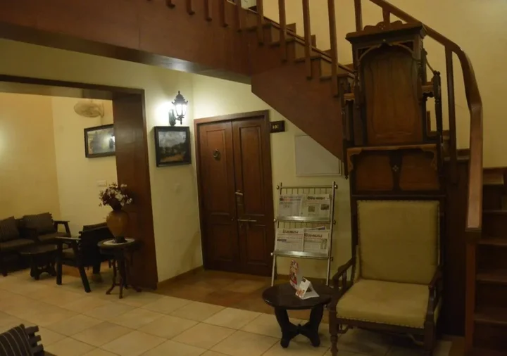 Гора Абу: The Colonial Manek Manor
