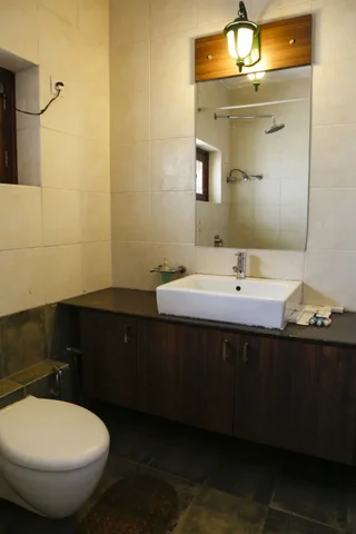 Гора Абу: The Colonial Manek Manor