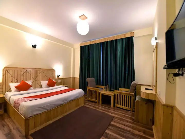 Манали: The Manali Lodge