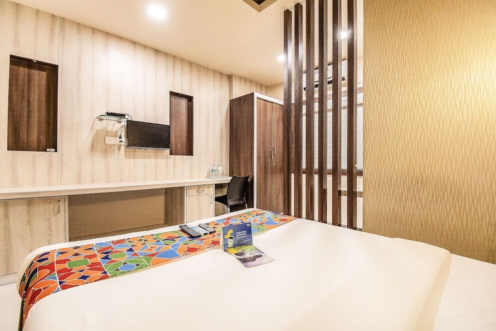Ченнаи: OYO 4324 Hotel Emerald Manor