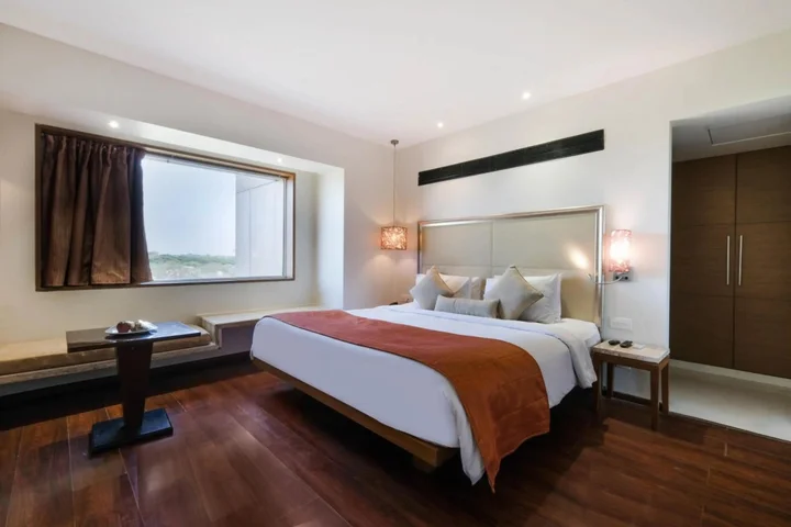 Пимпри-Чинчвад: 7 Apple Hotel Pimpri Pune