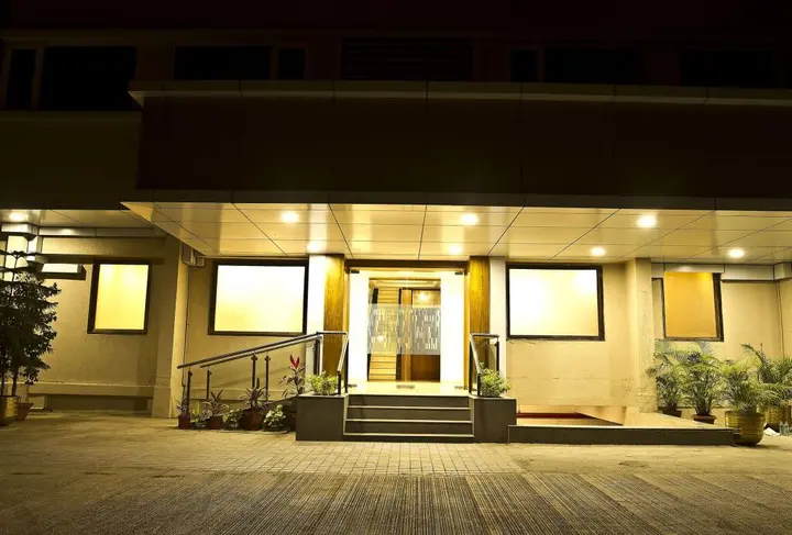Пимпри-Чинчвад: 7 Apple Hotel Pimpri Pune