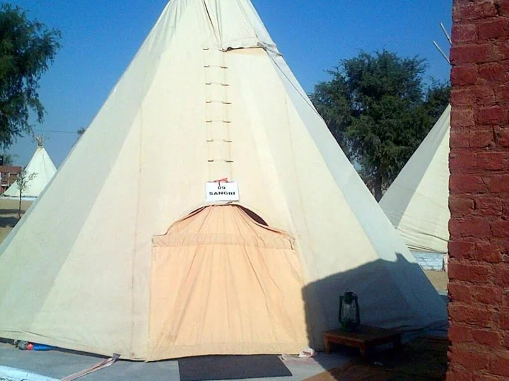 Биканер: Umaid Safaris & Desert Lodge
