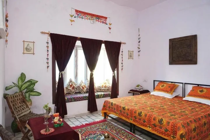 Биканер: Umaid Safaris & Desert Lodge