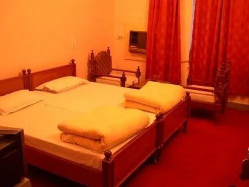 Биканер: Hotel Padmini Nivas