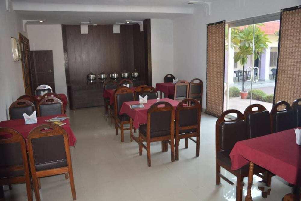 Фатехпур-Сикри: Hotel Goverdhan Tourist Complex