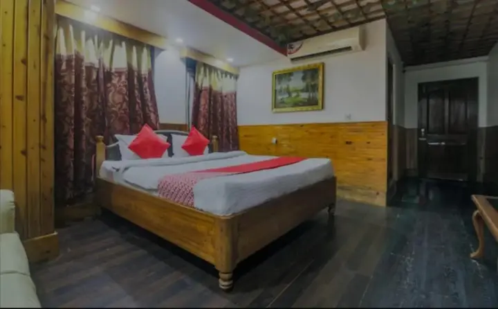 Шиллонг: Hotel Knight Inn