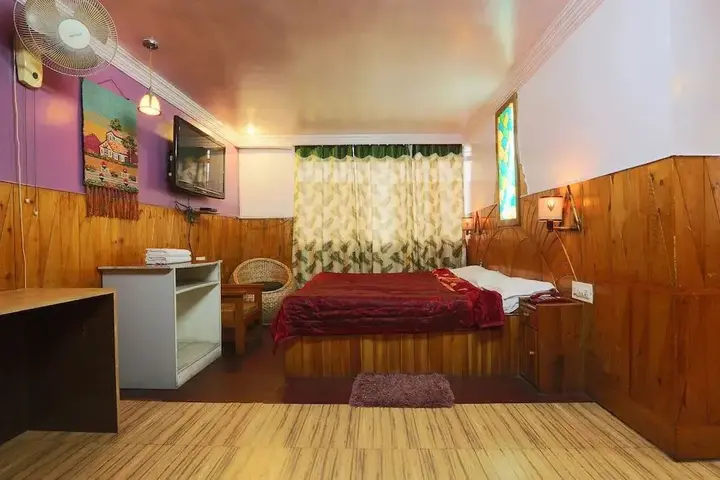 Шиллонг: Hotel Assembly