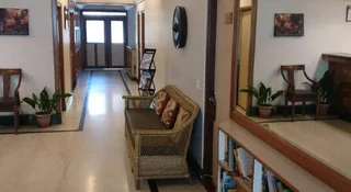 Шиллонг: The Eee Cee Hotel