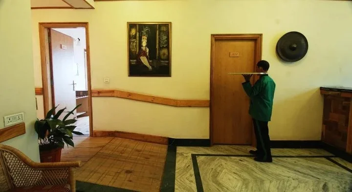 Шиллонг: The Eee Cee Hotel