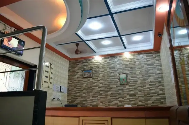 Мумбаи: Hotel New Deepak