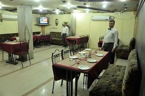 Колката: Hotel Heera