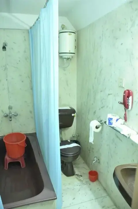 Колката: Hotel Heera