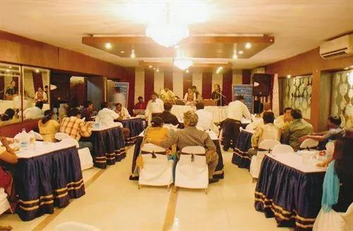 Колката: Hotel Heera