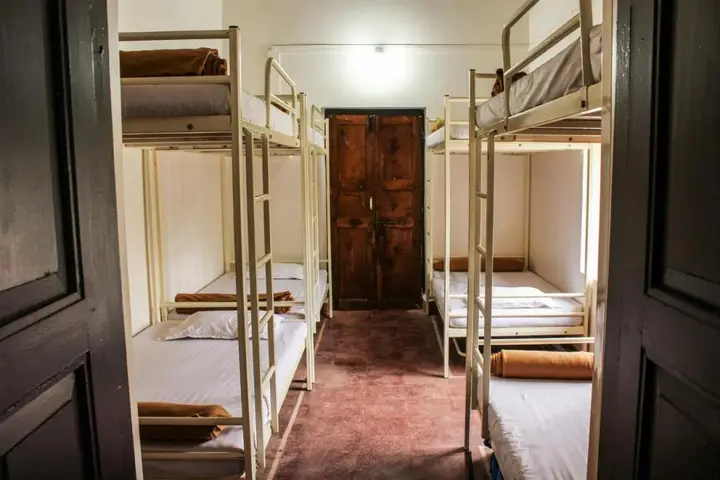 Арамбол: Happy Panda Hostel