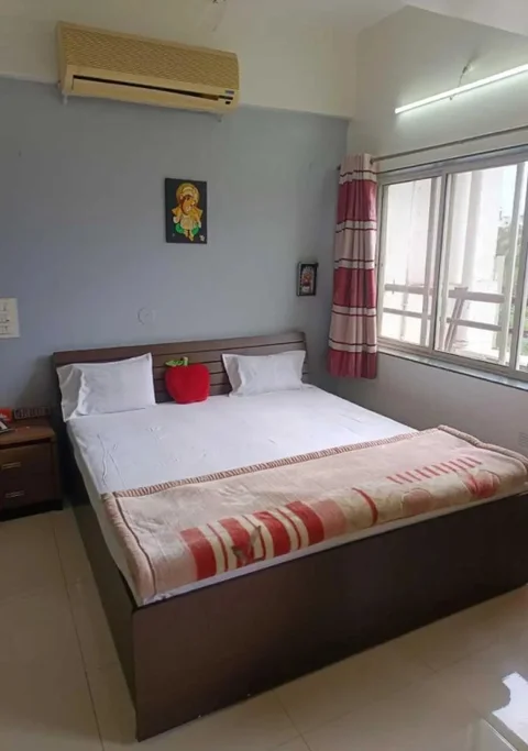 Сатара: Sarang Lodging & Boarding