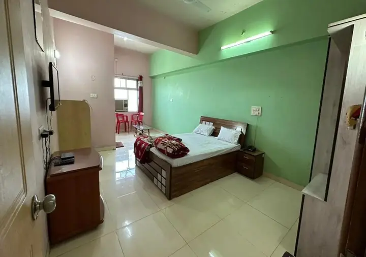 Сатара: Sarang Lodging & Boarding
