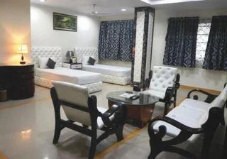 Фаридабад: Delite Sarovar Portico Faridabad
