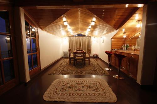 Шимла: The Loft In the Hills- Penthouse