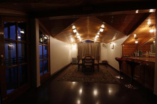 Шимла: The Loft In the Hills- Penthouse