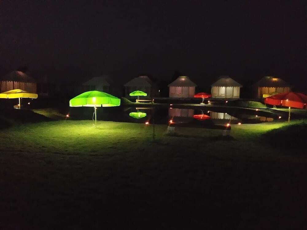 Каной: Camp e Khas
