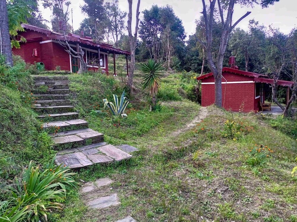 Наинитал: Himalayan Village Sonapani