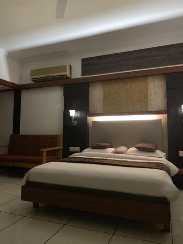 Лонавала: Honeybee Resorts