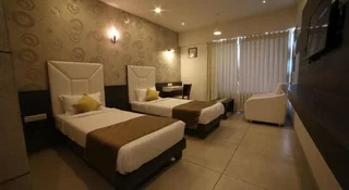 Ананд: Hotel Arizona Inn